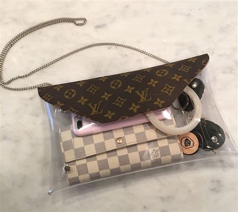 louis vuitton clutch bag replica